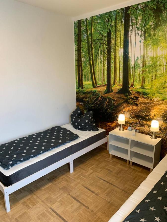 Mainpark Apartment 4 Schlafzimmer Bis Zu 10 Personen Direkt Ueber Aschaffapartment Bei Aschaffenburg Mainaschaff Exterior photo